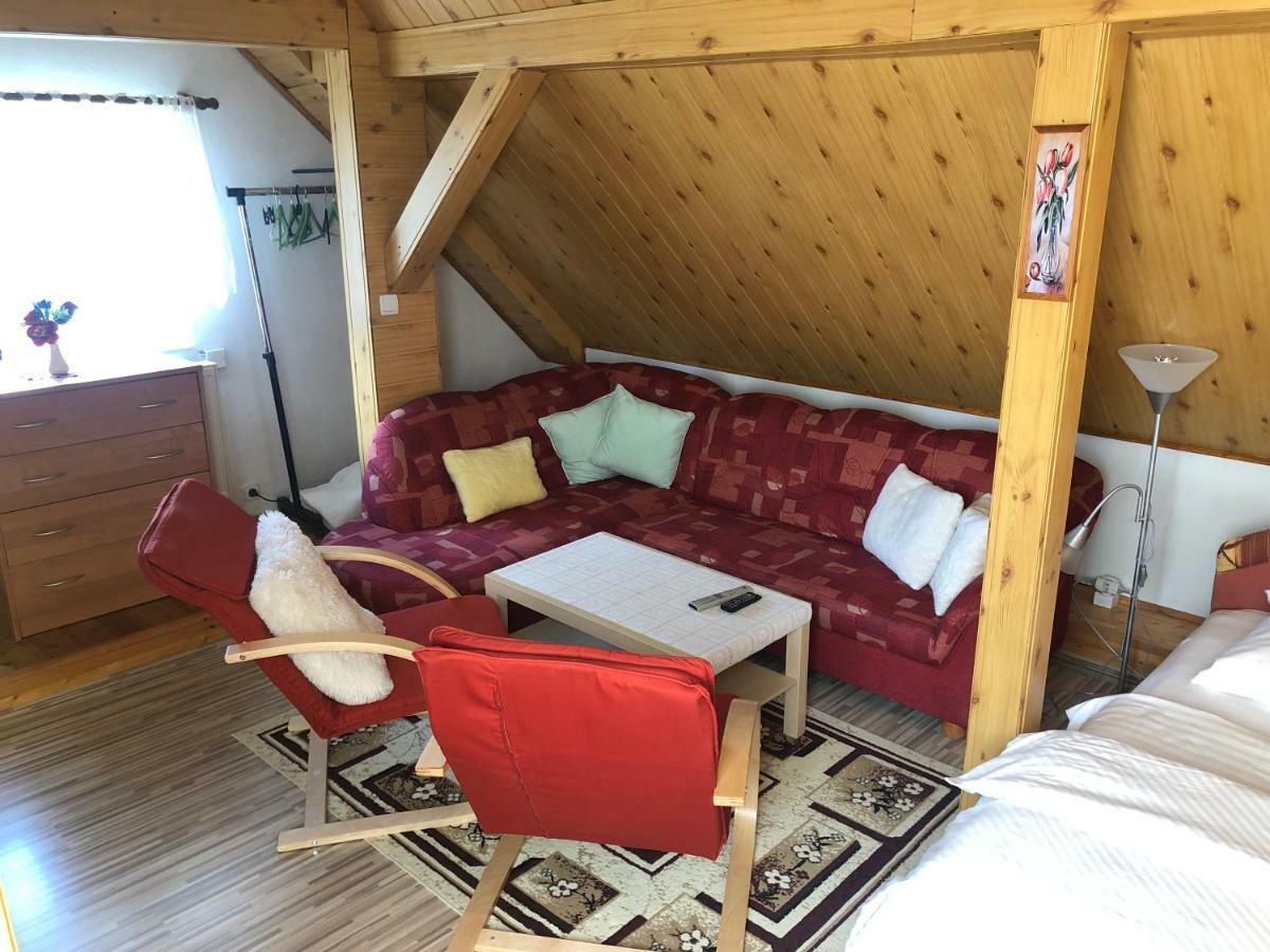 Ubytovanie Na Sukromi Turčianske Teplice Exteriér fotografie