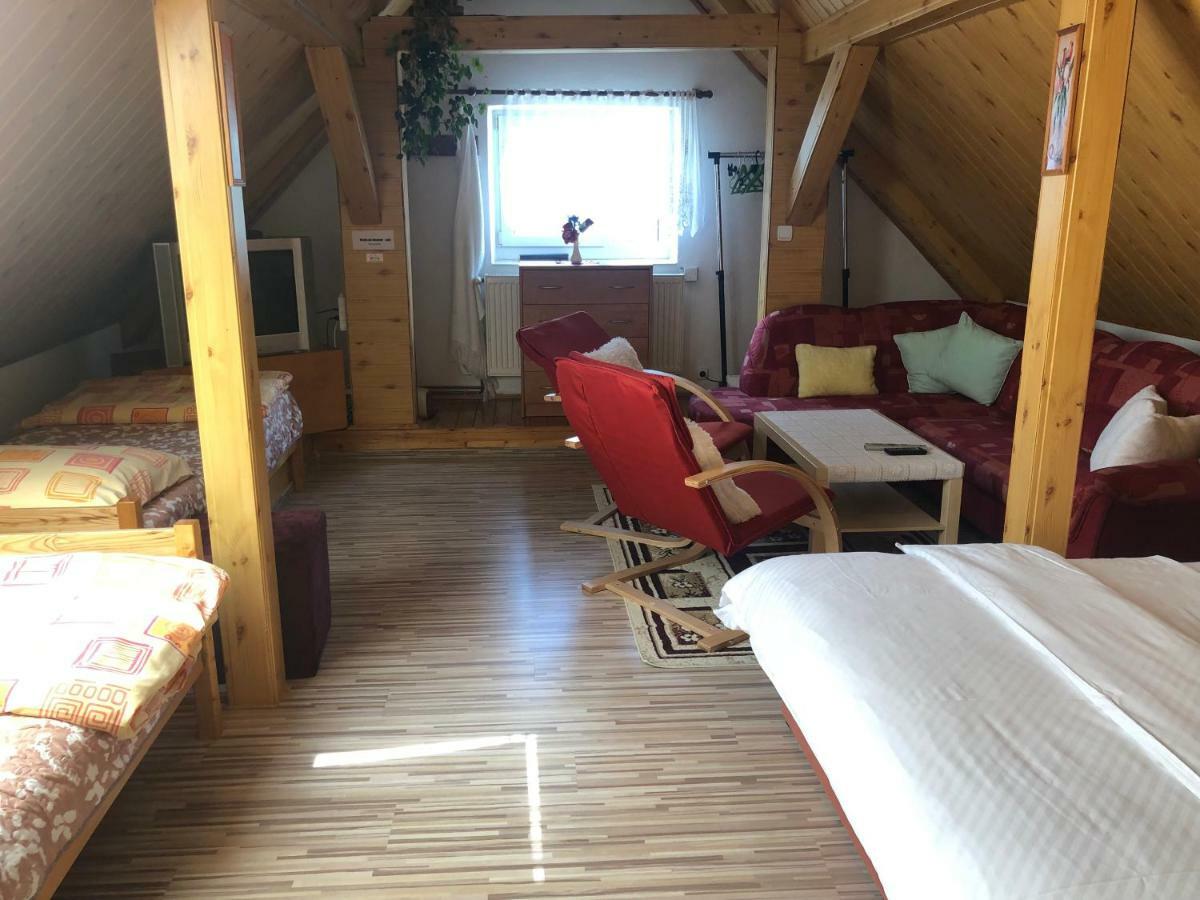 Ubytovanie Na Sukromi Turčianske Teplice Exteriér fotografie