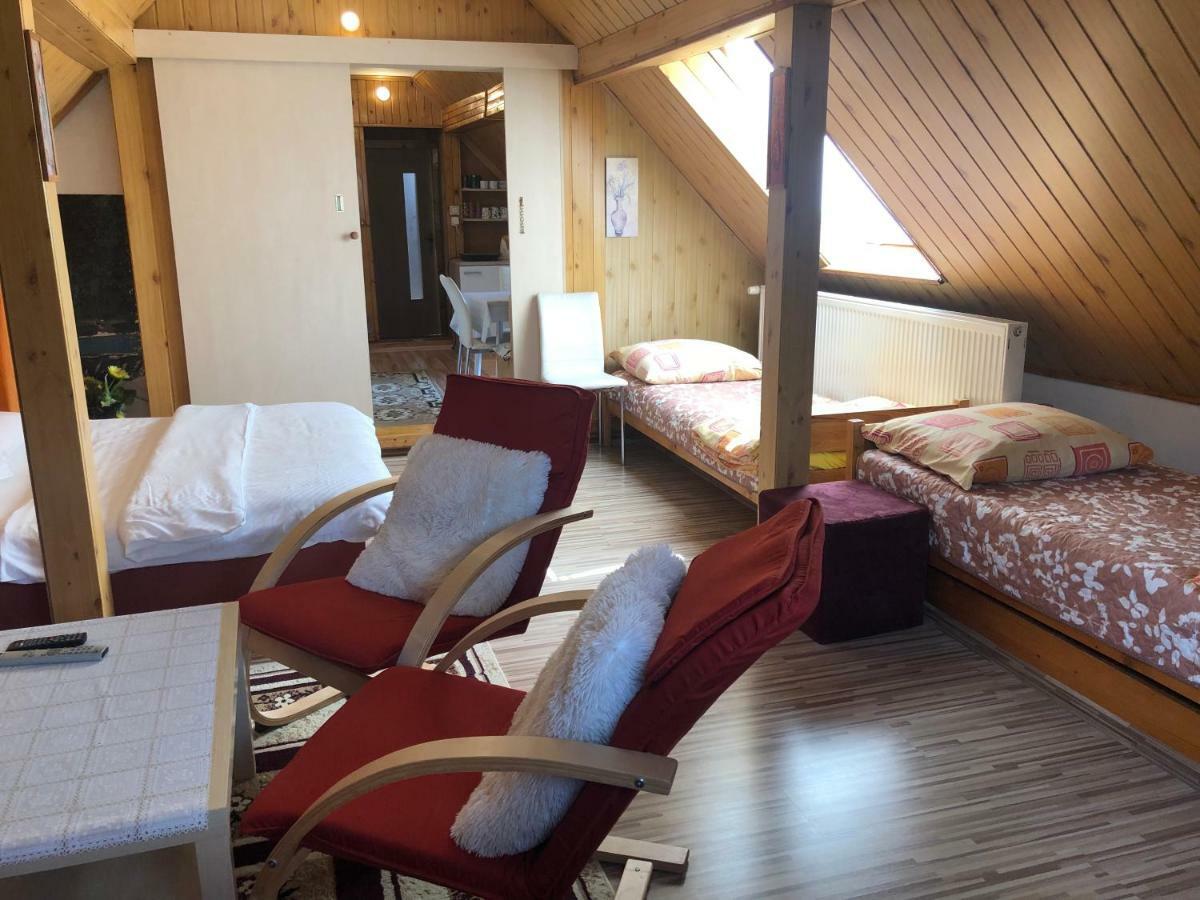 Ubytovanie Na Sukromi Turčianske Teplice Exteriér fotografie