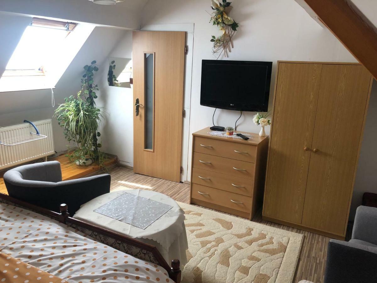 Ubytovanie Na Sukromi Turčianske Teplice Exteriér fotografie
